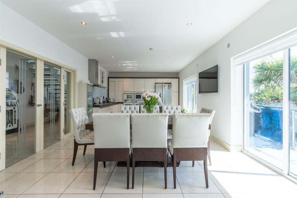 Additional image 2 of Gardens Road, Lilliput