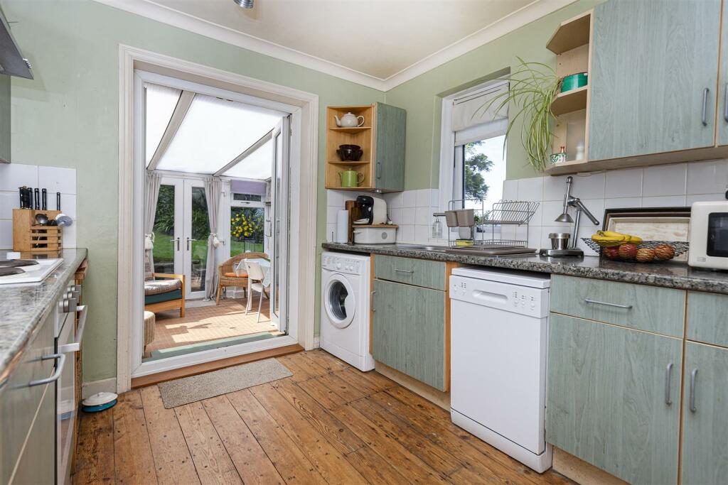 Additional image 8 of Back Lane, Queensbury