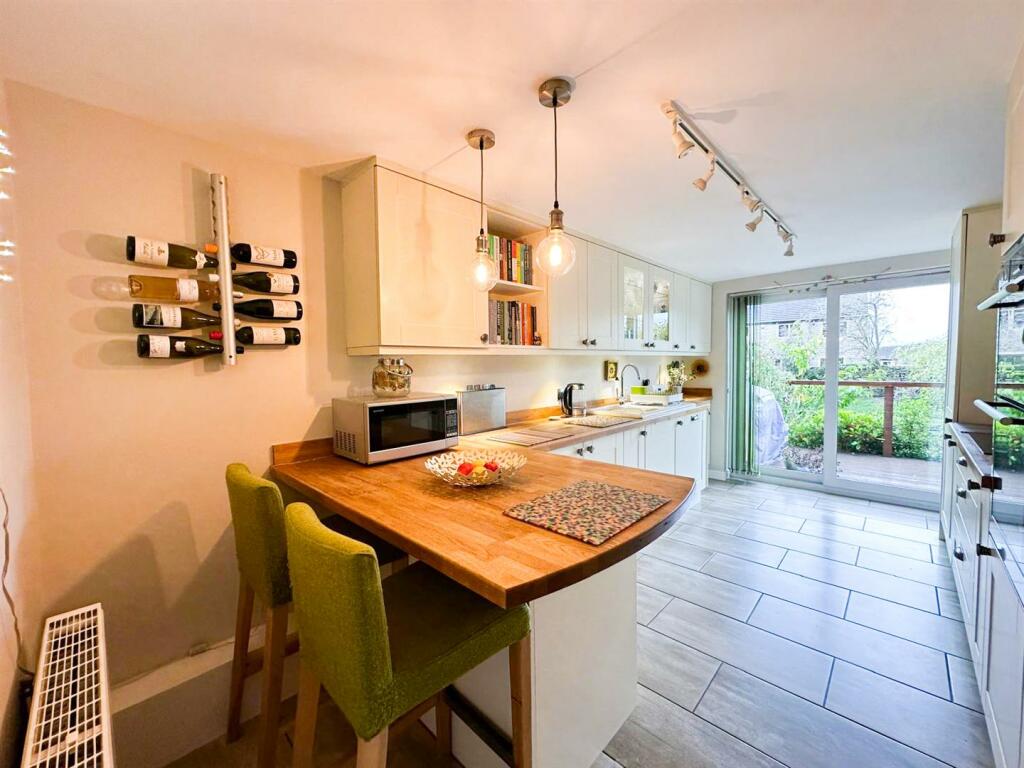 Additional image 12 of Wharfe Court, Silsden