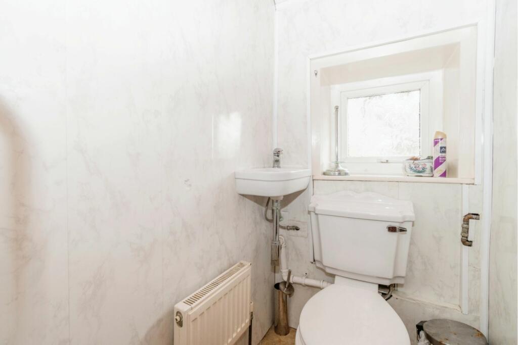 Additional image 21 of Park Grove, Bradford, BD9