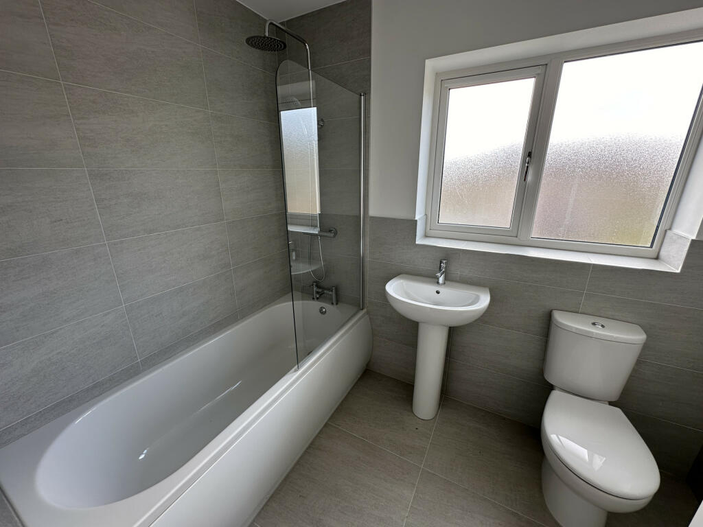 Additional image 11 of Old Farm Rise, Bradford, West Yorkshire, BD2