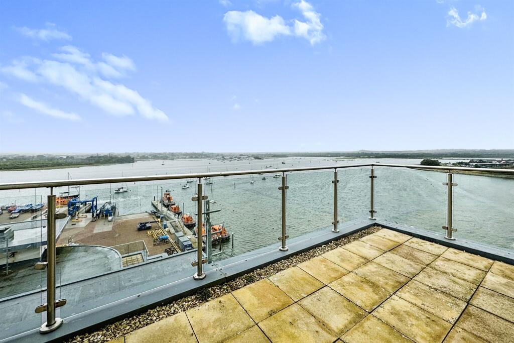 Additional image 17 of Lifeboat Quay, Poole