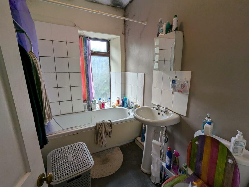 Additional image 8 of 1-11, Laburnum Place Apperley Bridge, Bradford, BD10 0NA