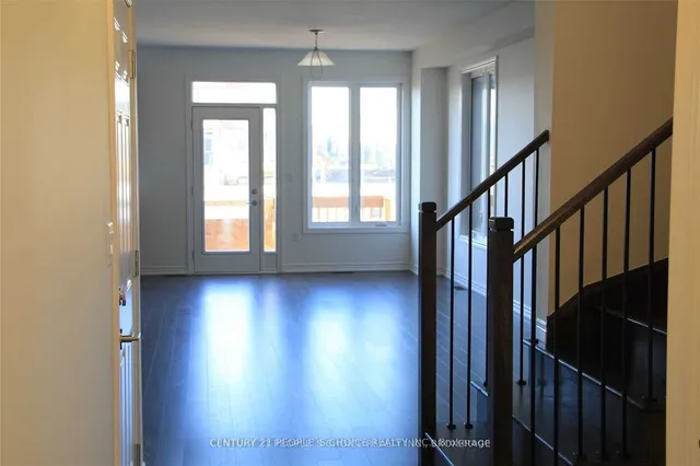 Additional image 4 of 487 Bergamot Ave