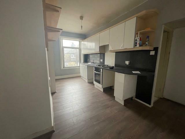 Additional image 4 of High Street, Queensbury