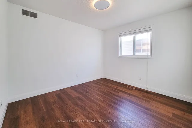 Additional image 21 of 381 Parkvale Dr