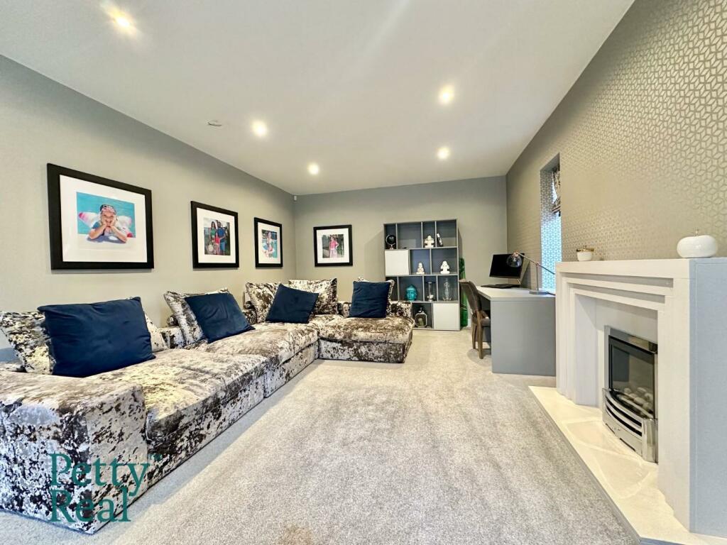 Additional image 19 of Grenfell Gardens, Colne