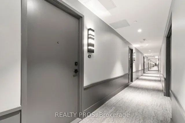 Additional image 7 of 2489 TAUNTON Rd Unit 421