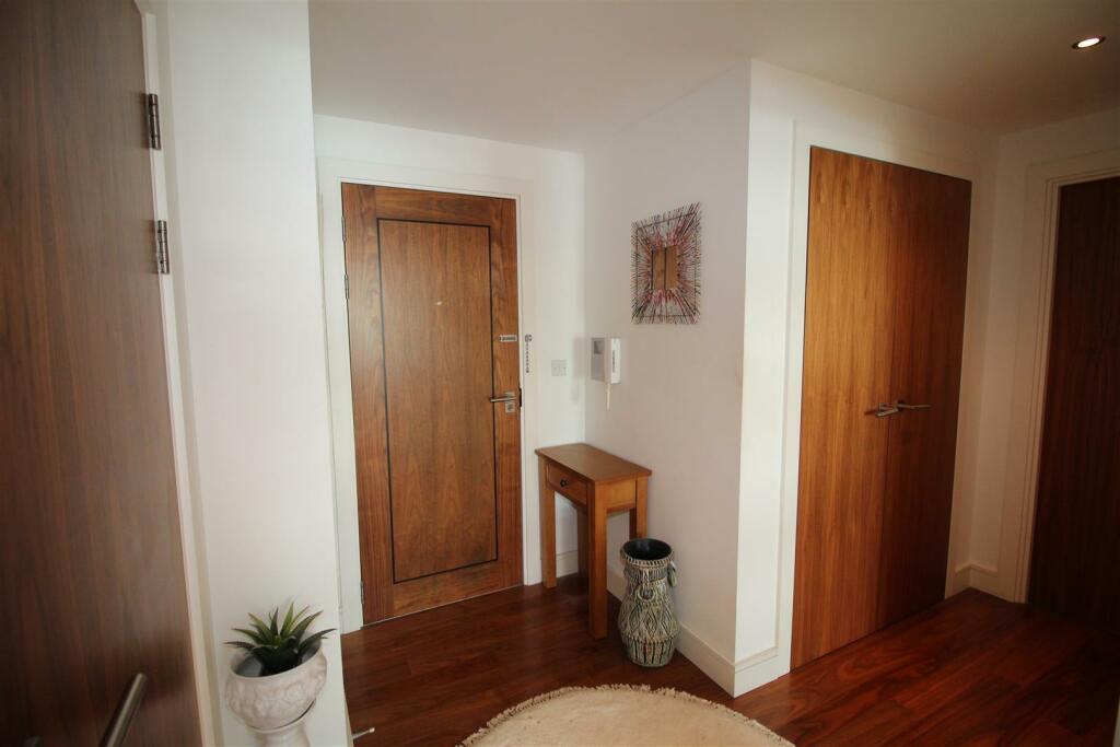 Additional image 4 of Orchard Plaza, Poole