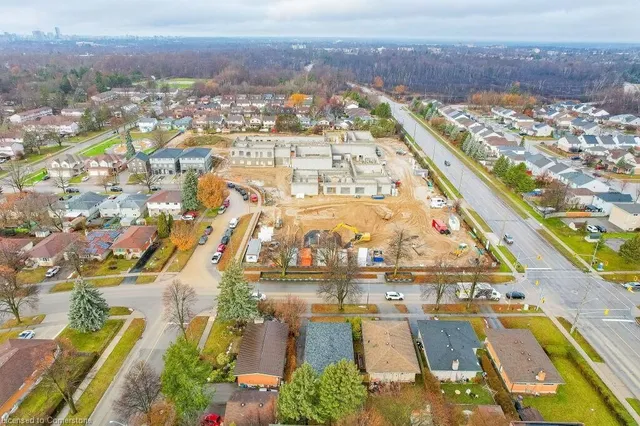 Additional image 36 of 293 Kinzie Ave