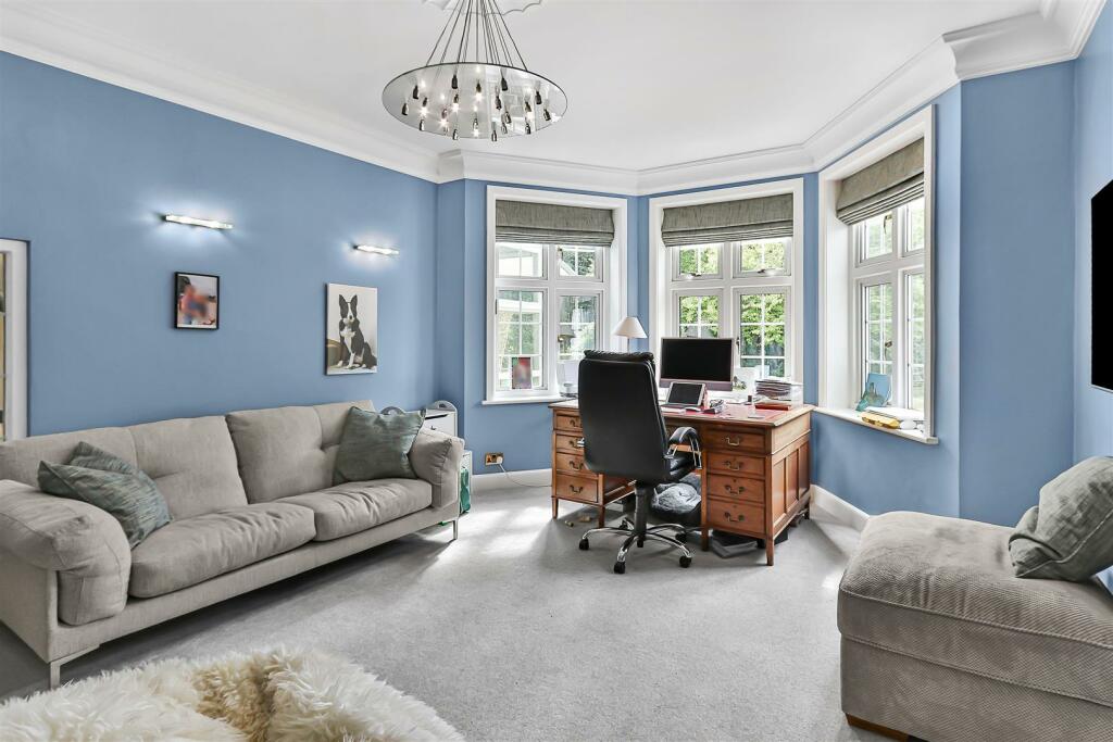 Additional image 9 of Lawrence Drive, Poole