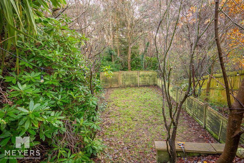 Additional image 18 of Pine Vale Crescent, Redhill, BH10