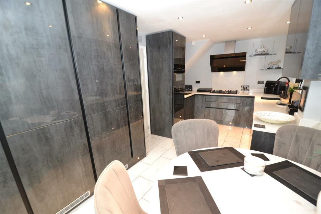 Additional image 21 of Langdale Avenue, Wyke, Bradford