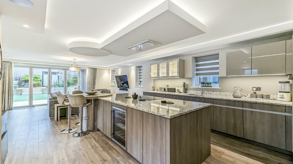 Additional image 45 of Sherwood Avenue, Whitecliff