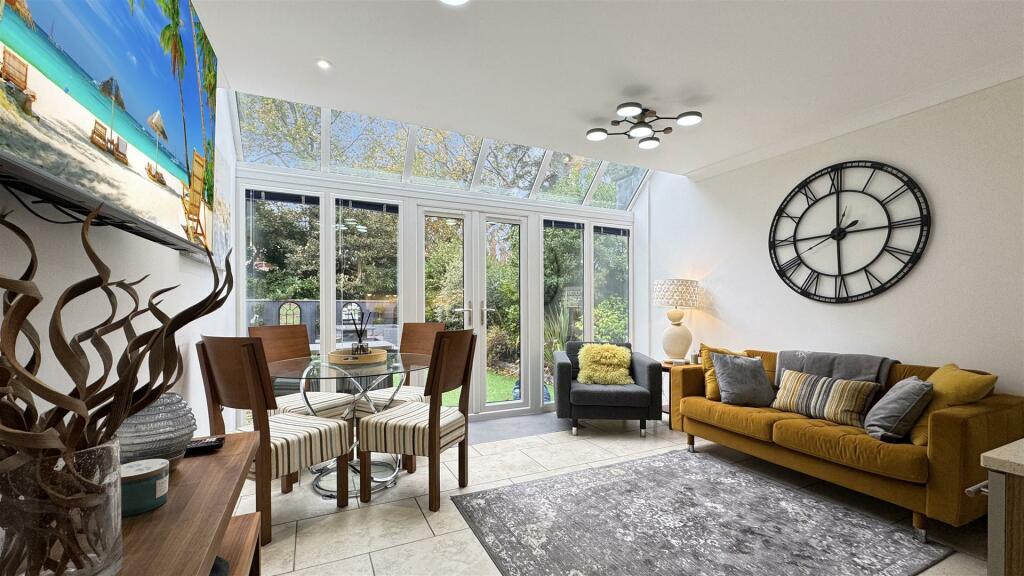 Additional image 14 of Wellwood Close, Branksome Park