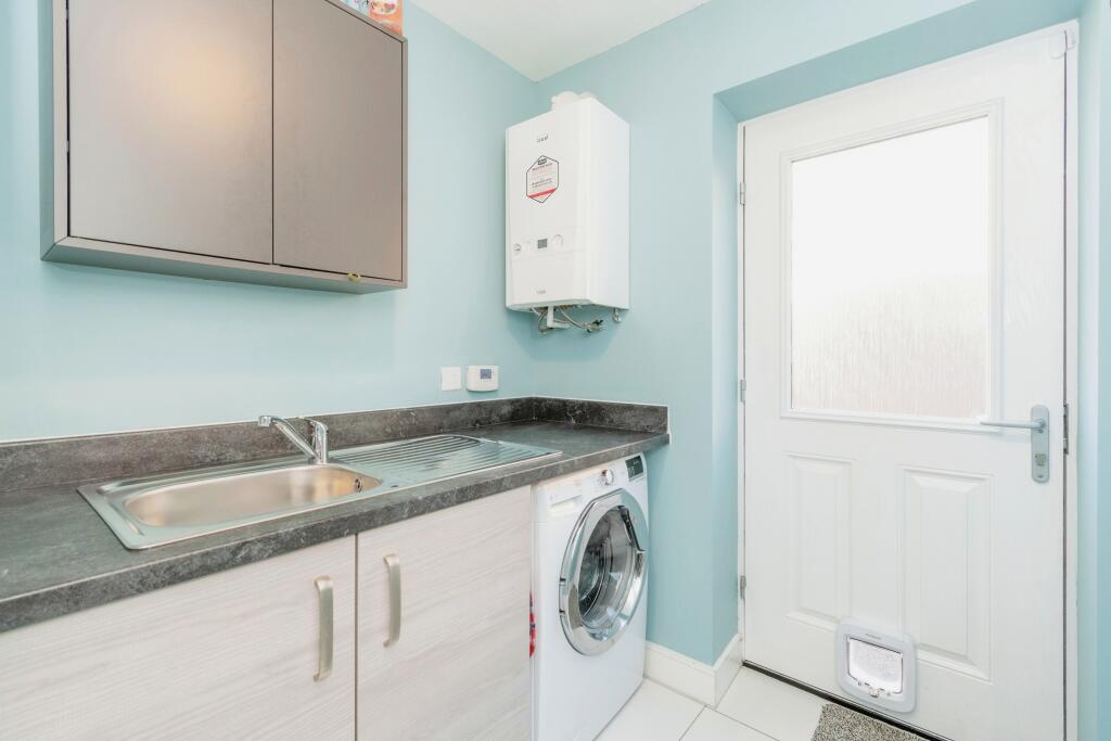 Additional image 10 of Brompton Drive, Bradford, BD10