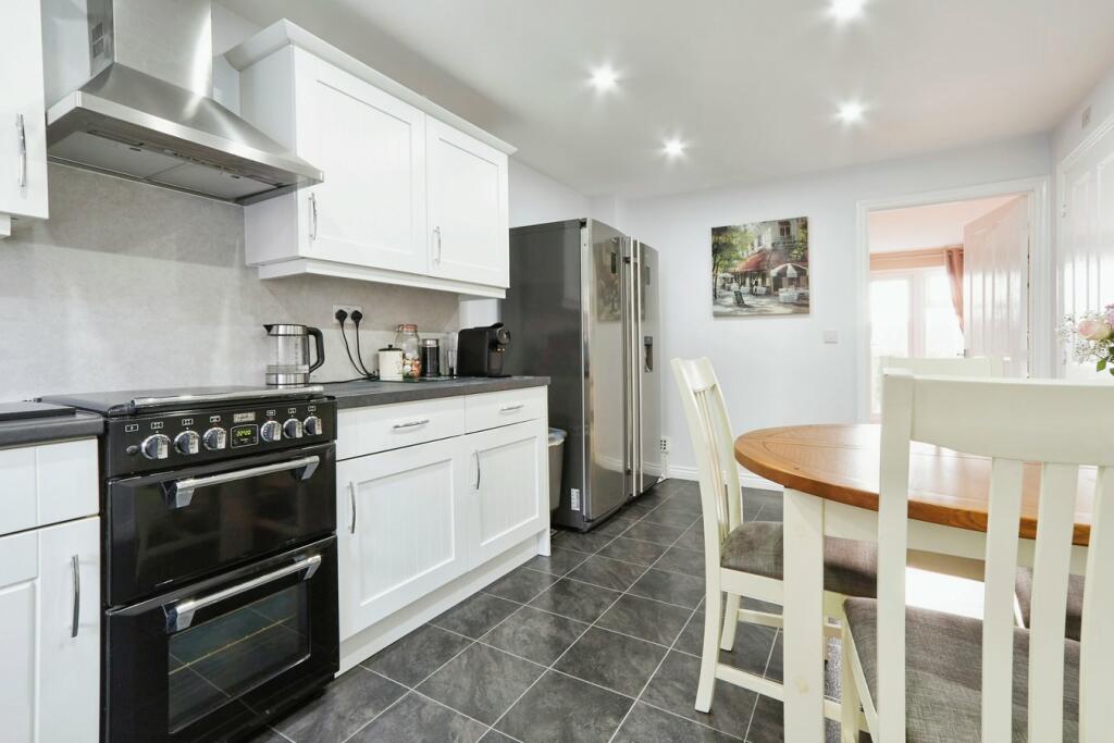 Additional image 3 of Redbrook Way, Bradford, BD9