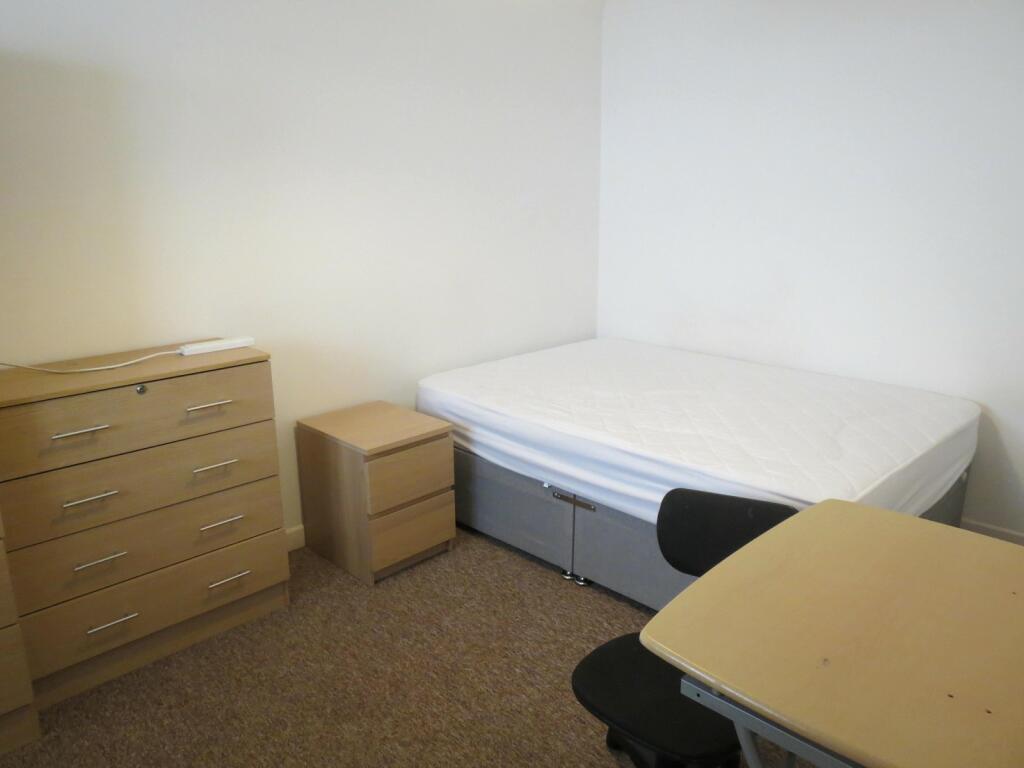 Additional image 6 of 4 bedroom Semi Detached House in Ensbury Park