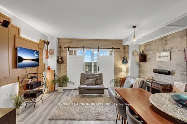 Additional image 7 of 135 James St Unit 612