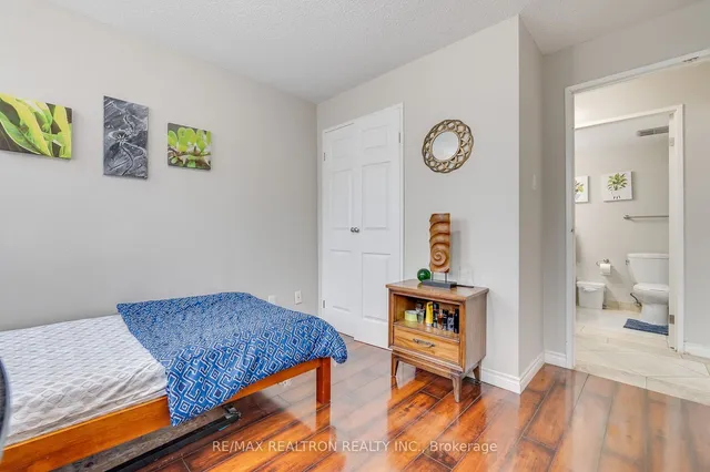 Additional image 26 of 3695 Kaneff Cres Unit 703