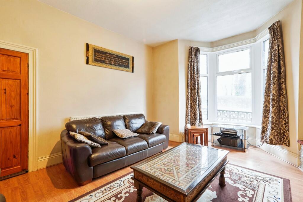 Additional image 17 of Bowling Park Drive, Bradford
