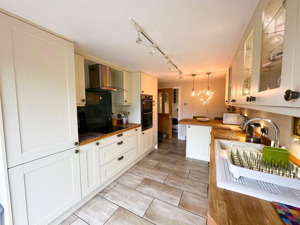 Additional image 10 of Wharfe Court, Silsden