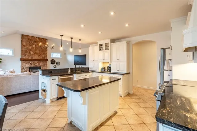 Additional image 6 of 33 Notchwood Crt