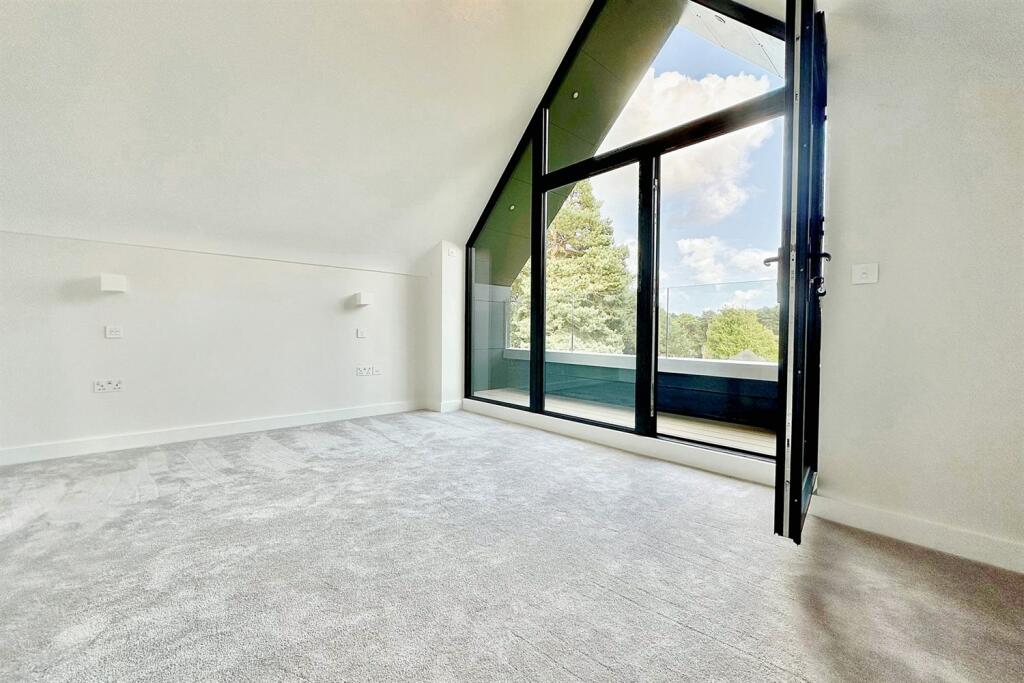 Additional image 6 of Lilliput