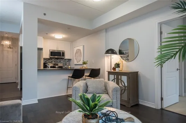 Additional image 8 of 1421 COSTIGAN Rd Unit 501