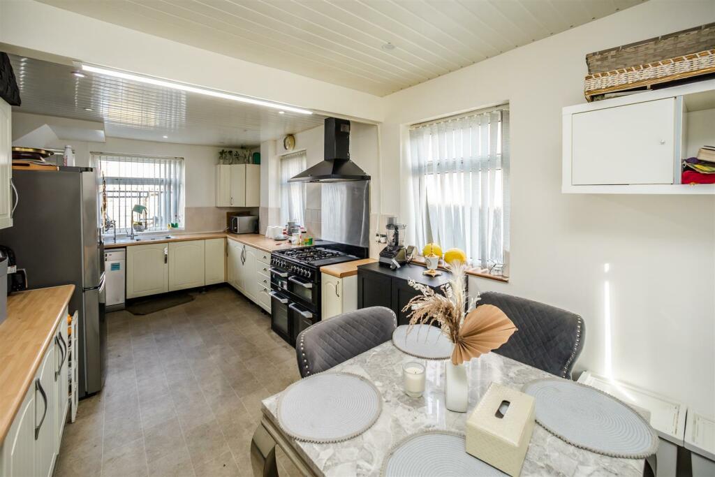 Additional image 7 of Tanton Crescent, Clayton