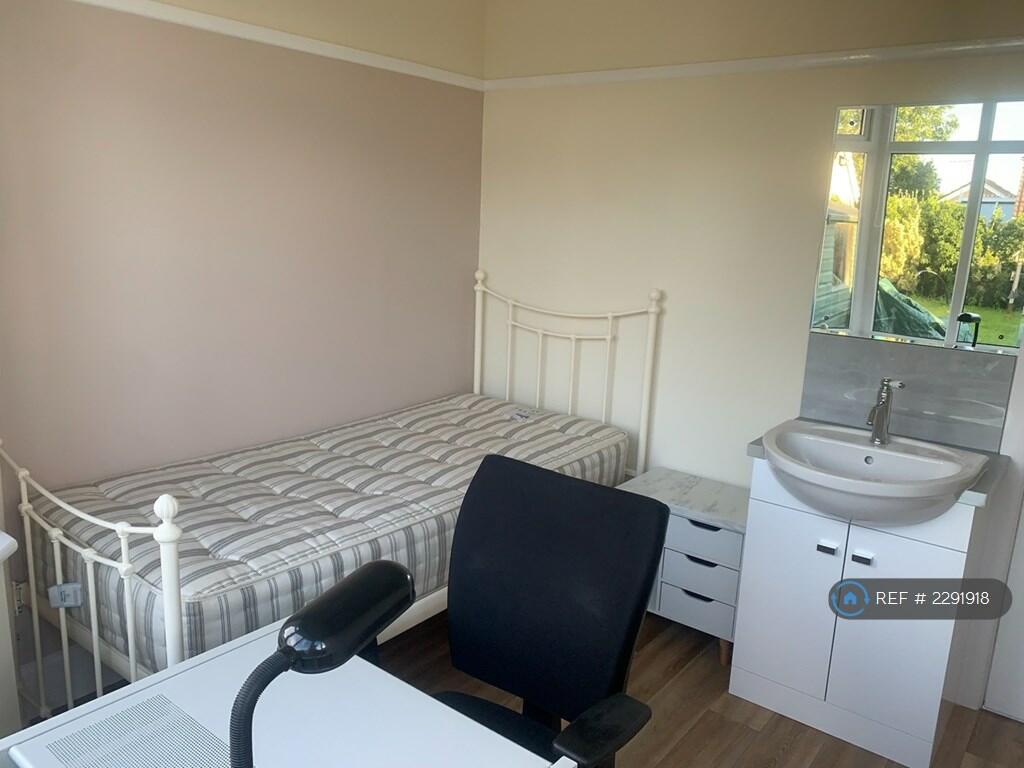 Additional image 11 of Glenville Road, Bournemouth, BH10