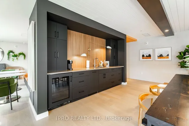 Additional image 29 of 741 King St Unit 509