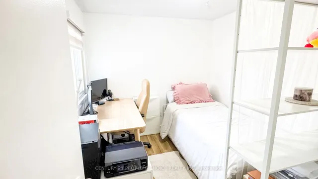 Additional image 7 of 16 Hedley Crt