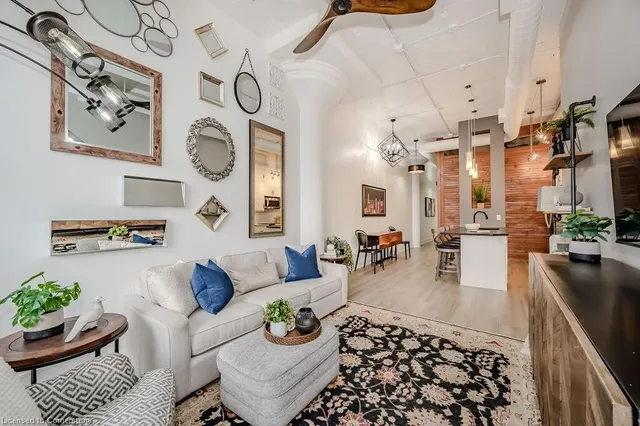 Additional image 14 of 112 Benton St Unit 210