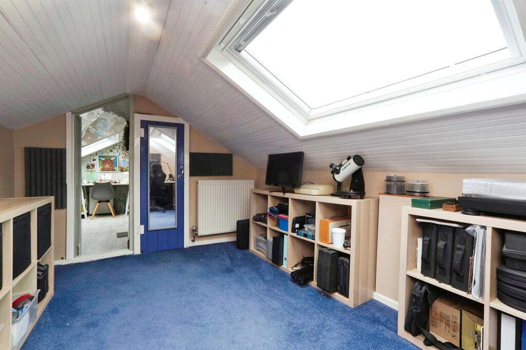 Additional image 14 of Hill Top Road, Hainworth, Keighley