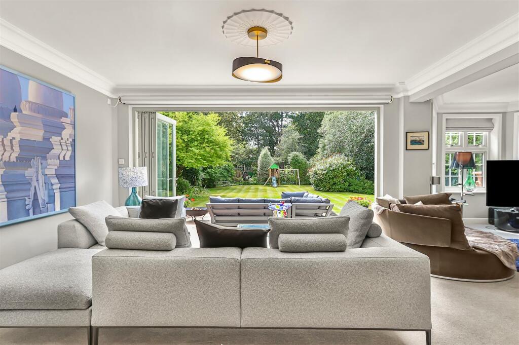 Additional image 29 of Lawrence Drive, Poole