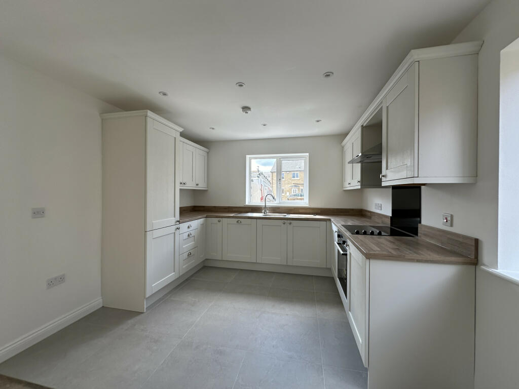 Additional image 9 of Old Farm Rise, Bradford, West Yorkshire, BD2