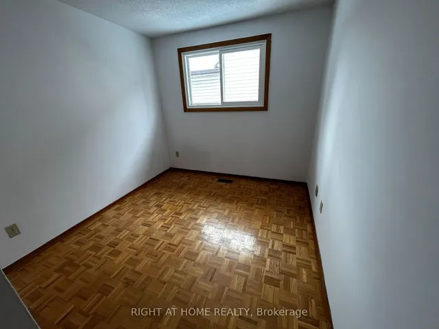 Additional image 9 of 106 Belwood Cres