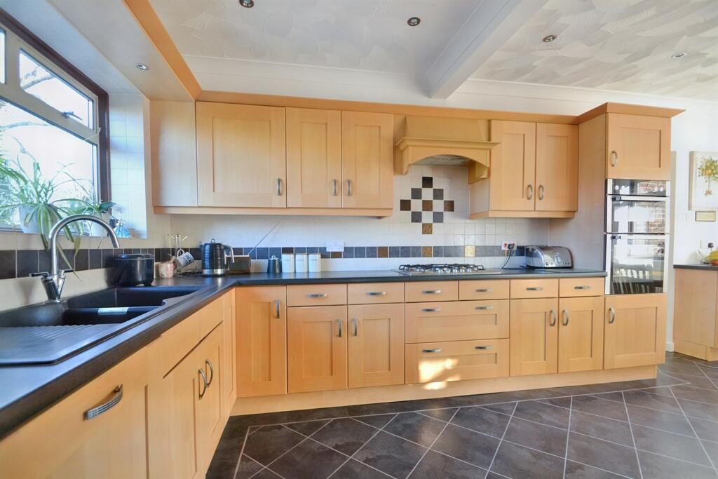 Additional image 10 of Bearcross