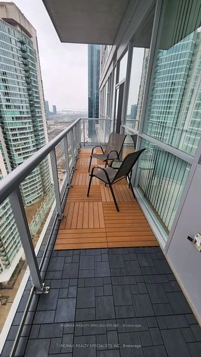 Additional image 30 of 352 Front St Unit 2305