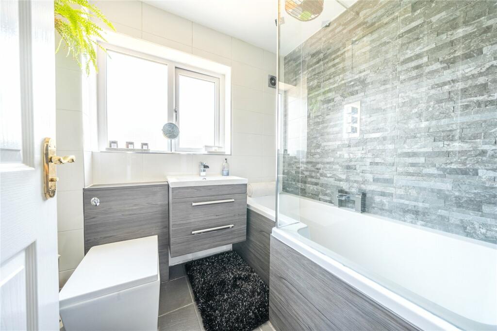 Additional image 9 of Outlands Rise, Apperley Bridge, Bradford, West Yorkshire