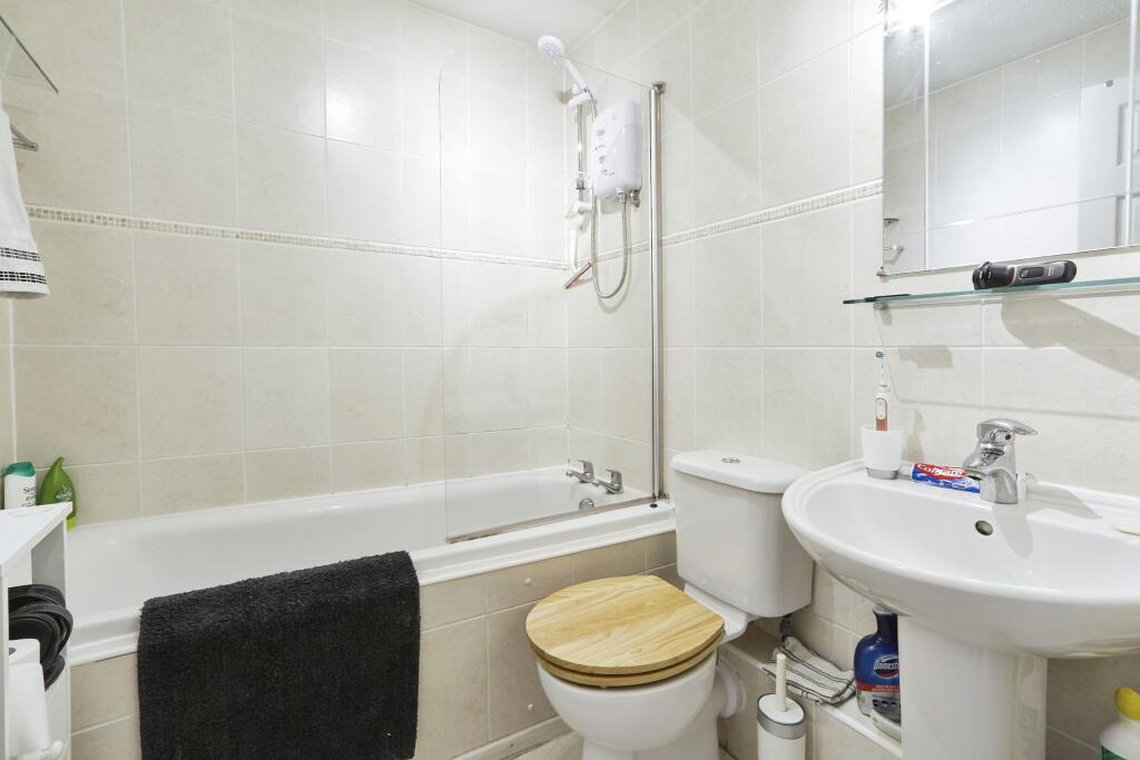 Additional image 11 of The Moorings, Bradford, BD10