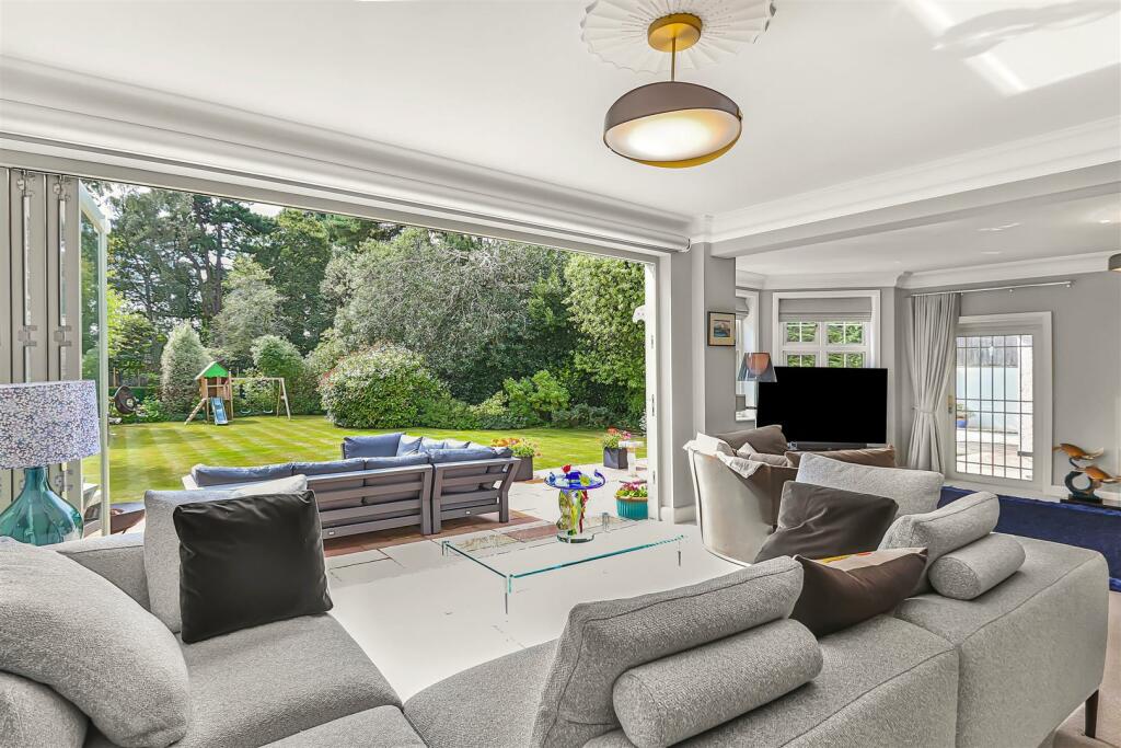 Additional image 4 of Lawrence Drive, Poole