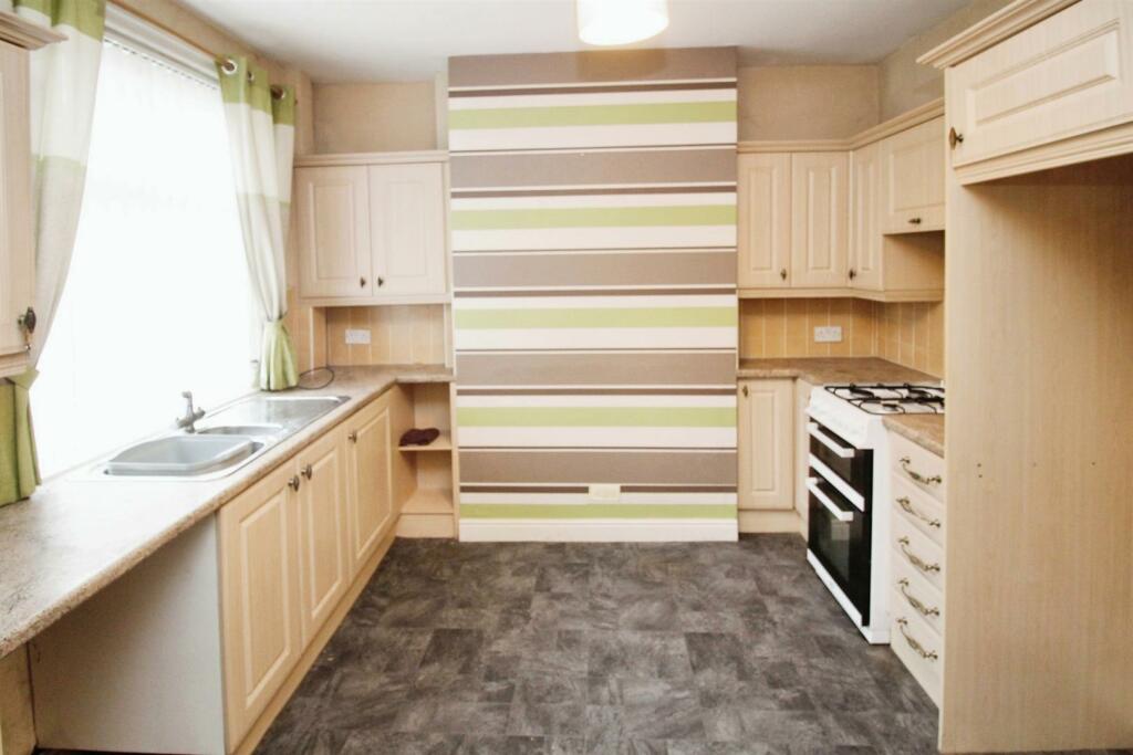 Additional image 2 of Princes Crescent, Bradford, BD2 1ED