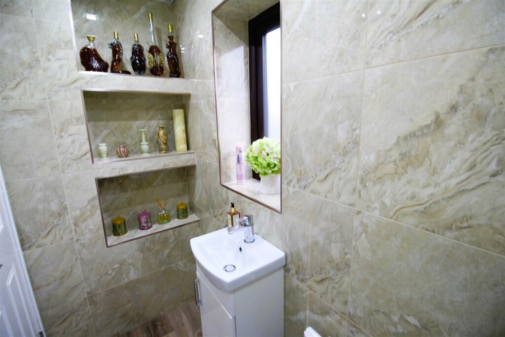 Additional image 11 of Cambrian Bar, Low Moor, Bradford