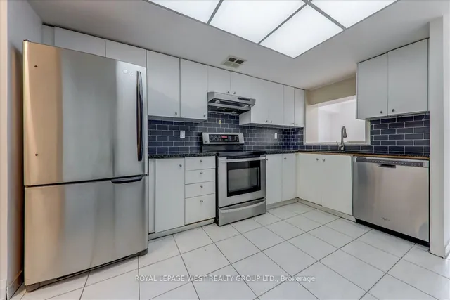 Additional image 15 of 1320 Islington Ave Unit 201