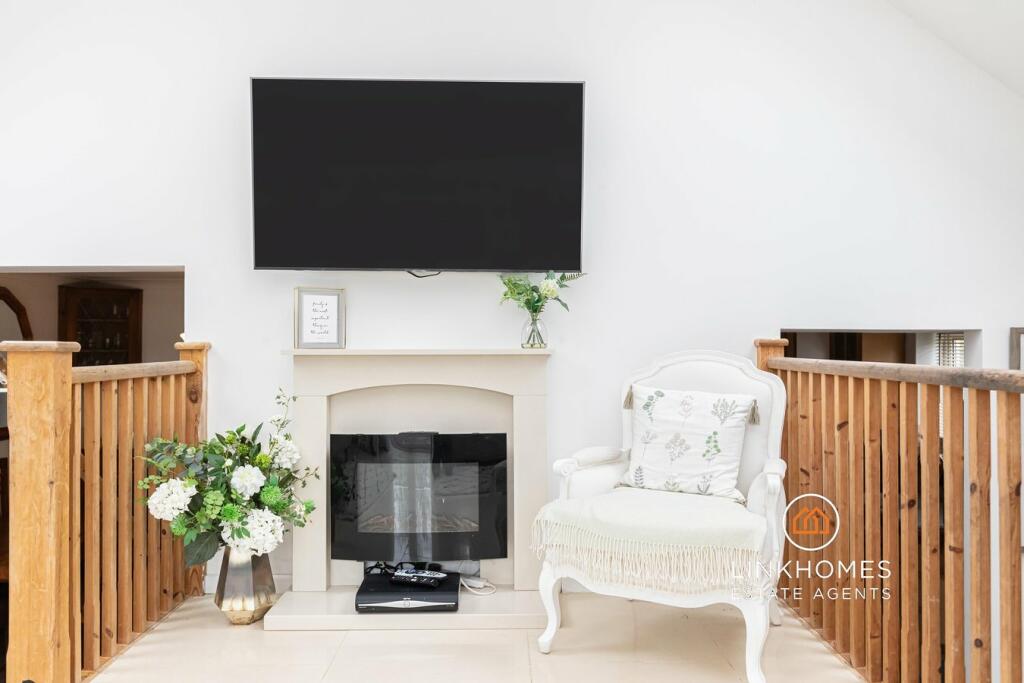 Additional image 25 of Pottery Road, Poole, BH14