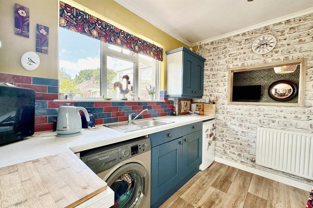 Additional image 4 of Creekmoor