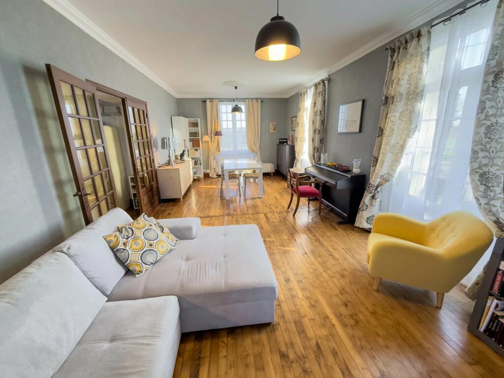 Primary image of Aquitaine, Dordogne, Sarrazac, France