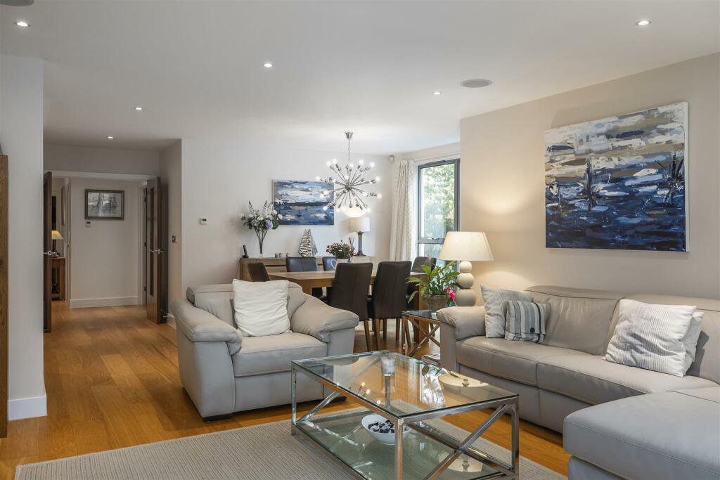 Additional image 2 of Bingham Avenue, Evening Hill